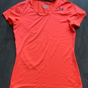 Under Armour fitted tshirt - small